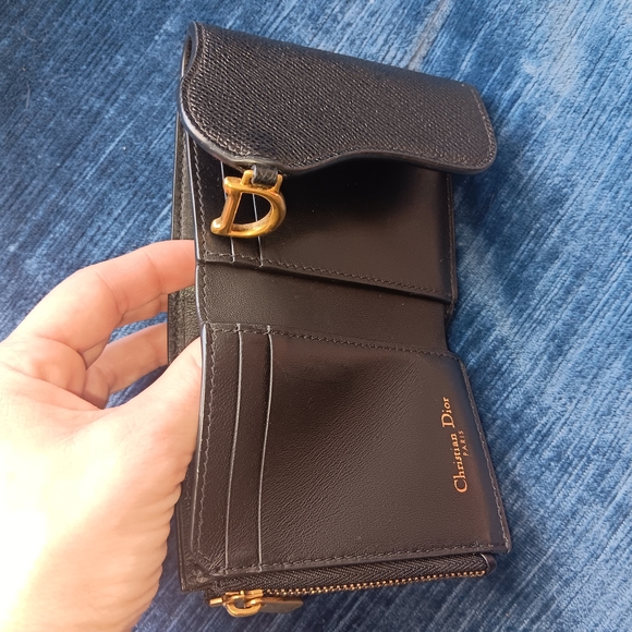 Dior Black Wallet with Gold Accent - Picture 6 of 9